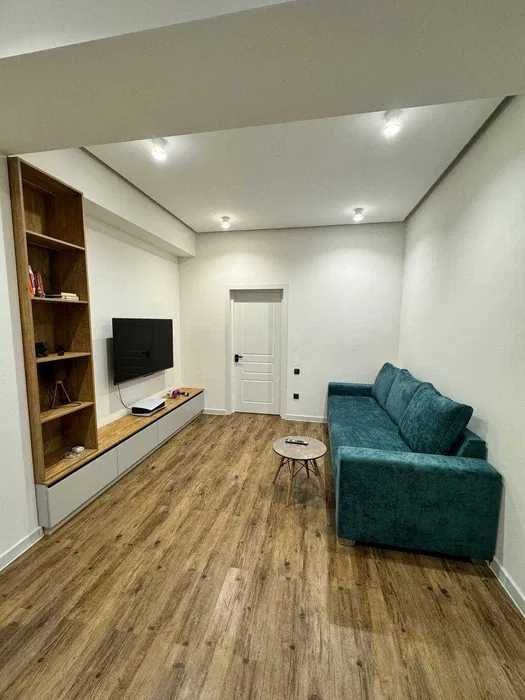 Чилонзор Мирзо Улугбек метро ! Ижарага Уй 2 хонали  После ремонта !