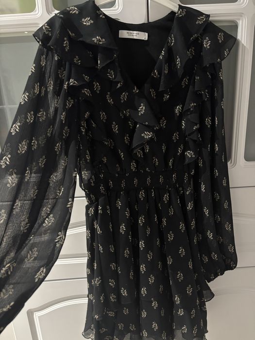 черное , праздичое платье reserved