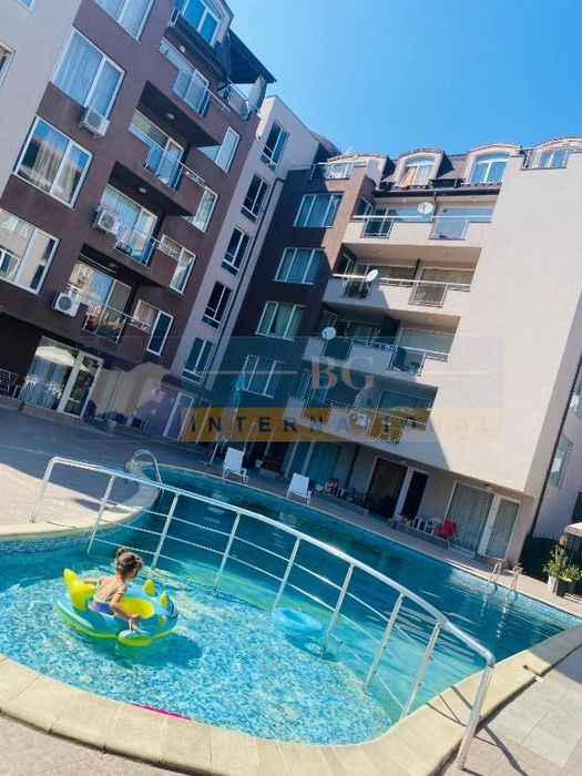 2-стаен в Бургас, област-к.к.Слънчев бряг