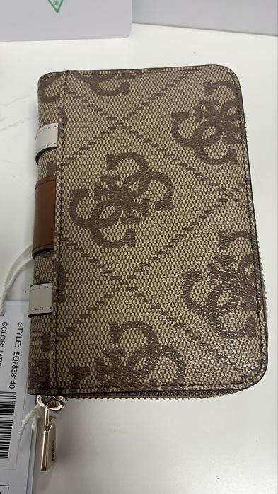 Guess  портмоне.