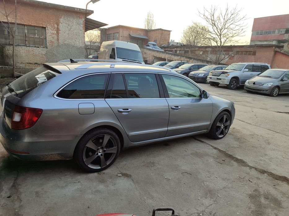 Джанти с гуми 18" 225 40 18