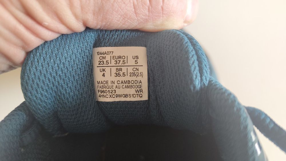 Детски тенис маратонки Asics