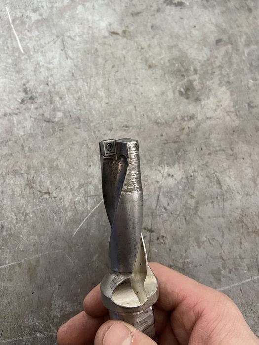 Продам сверло диаметр 22 iscar