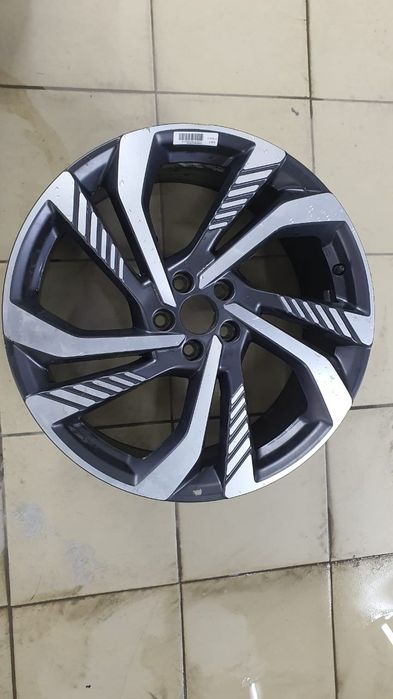 Диски R20 Geely Monjaro