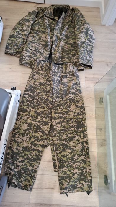 Срочно продам комуфляж форму