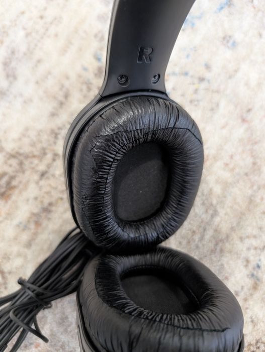 Слушалки с кабел Philips