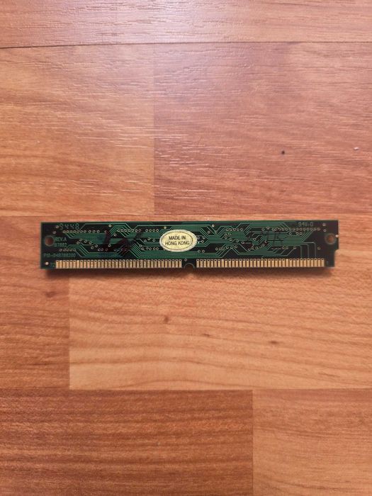 Vand modul memorie SIMM 8 MB RAM -SIEMENS HYB5117800ASJ-70 9504 FRANCE