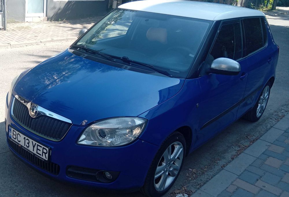SKODA Fabia 2010 — imagine 1
