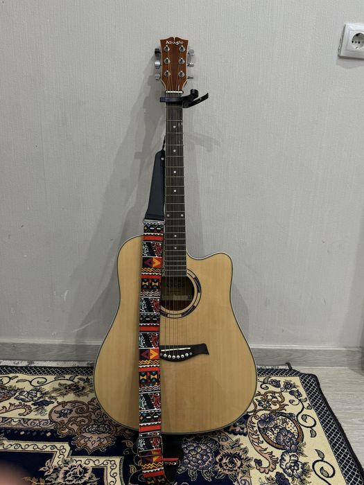 adagio Гитара сатылымда керемет жағдайда