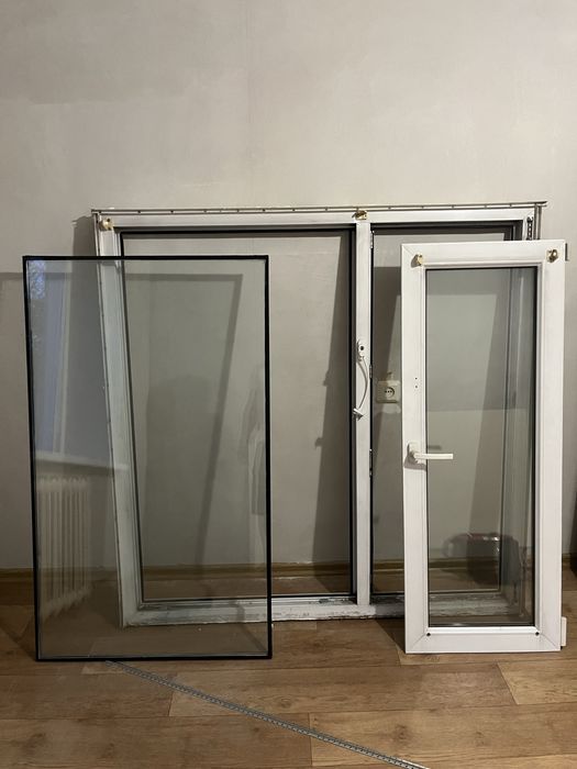Продам пластиковое окно