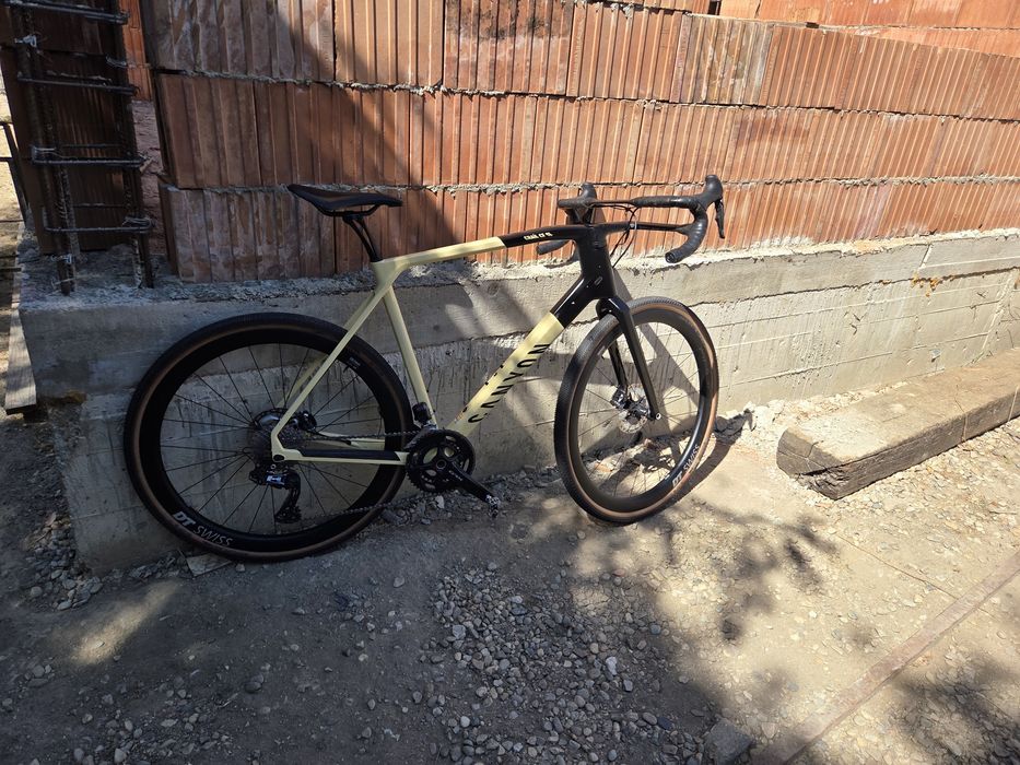 Bicicletă canyon gravel de carbon full shimano grx di 2