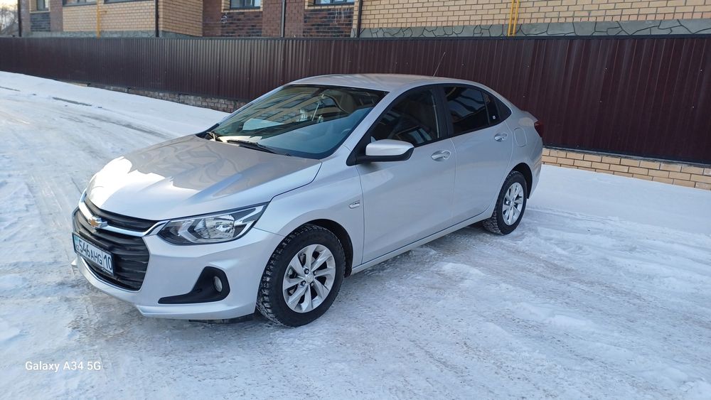 Продам Шевроле Оникс