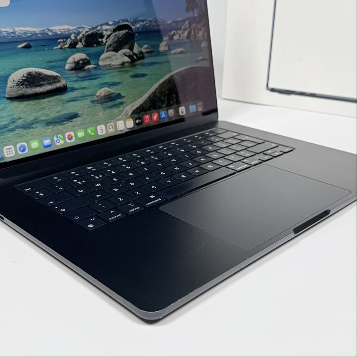 MacBook Air 15.3 M2 Midnight