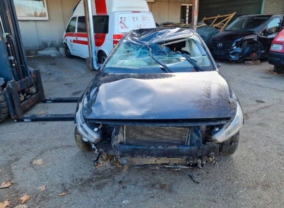 Hyundai I 30 1.0 GDi на части 20г Хюндай и 30 НАВИГАЦИЯ НА ЧАСТИ