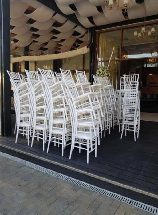 Inchiriez logistica evenimente