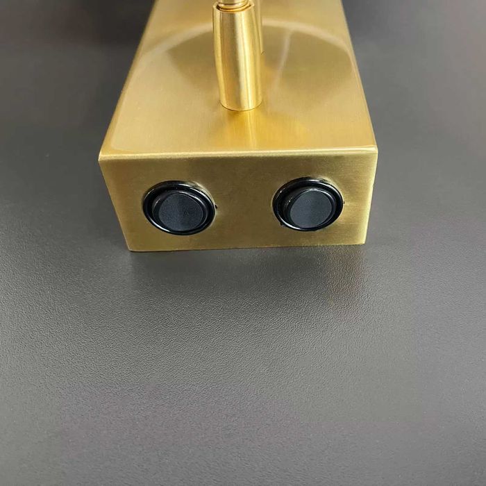 Pereche aplice alama/alb cu lampa de citit - noi in cutie