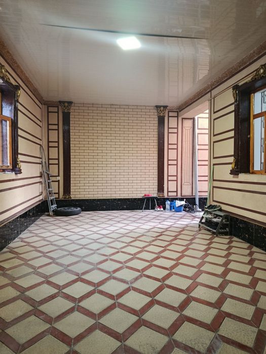 Массив Строитель  1,36 сотки 5 комнат 2 этажный дом