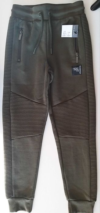 Долнища,къси панталони и дънки за момчета и момичета от 68см до 128см