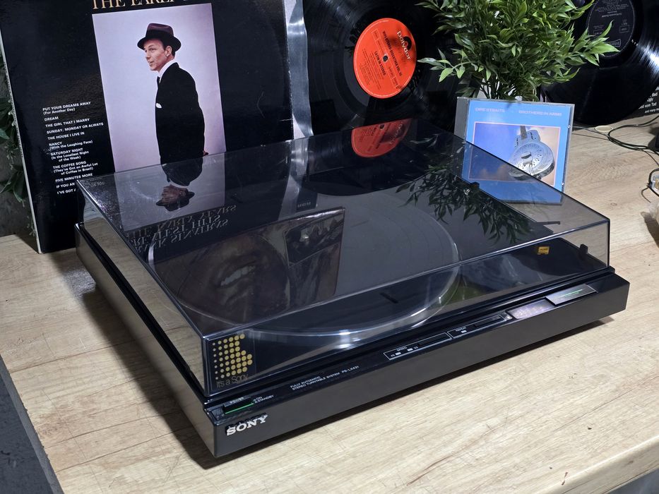 Linie audio SONY, amplificator ,deck 3 head, tuner, cd player ,pick-up