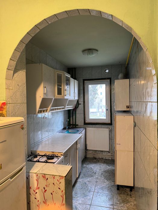 Apartament 3 camere – Etaj 1 – Zona Micro 3, str. Narciselor