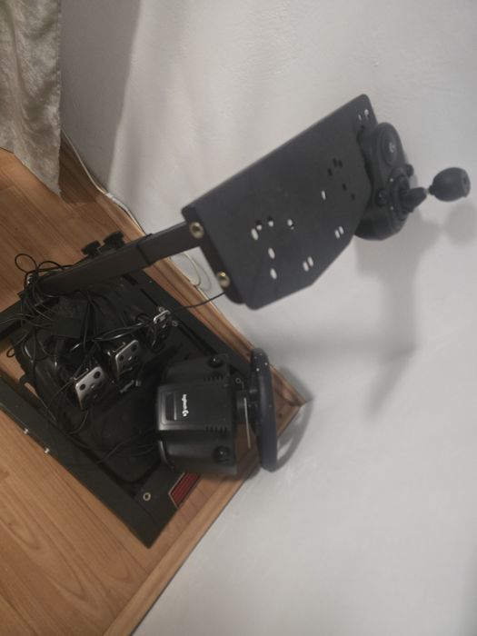 VAND/SCHIMB PS5 2tb ssd baracuda volan g29 peste  20 de jocuri noi