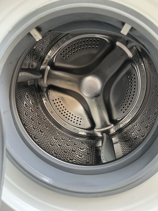 Kir yuvish mashinasi Hansa