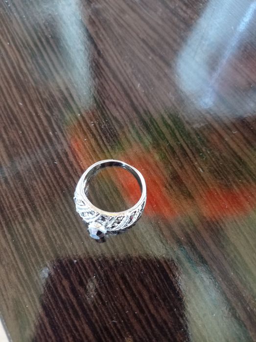 Продам красивое кольцо