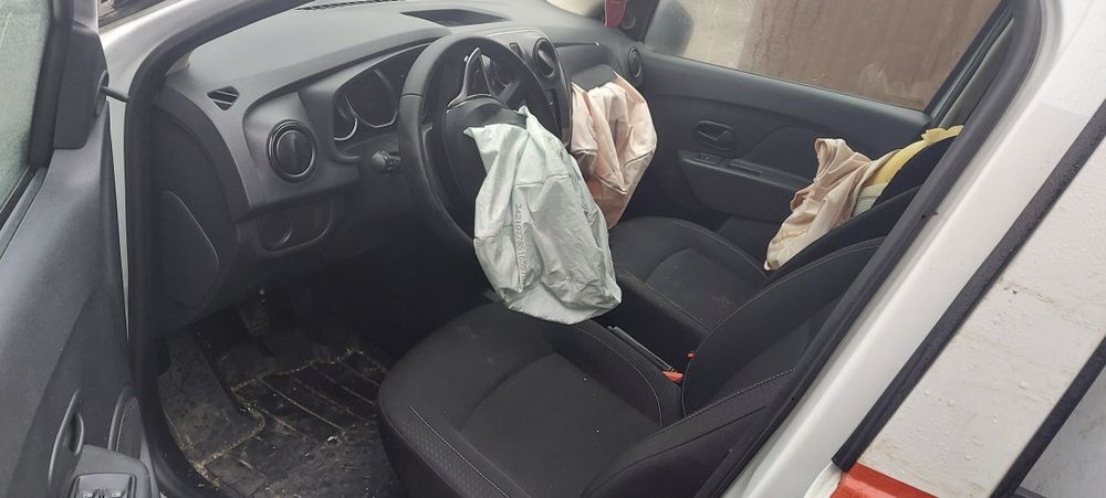 Dezmembrez Logan 999 2018 Cu aer condiționat piese logan sce