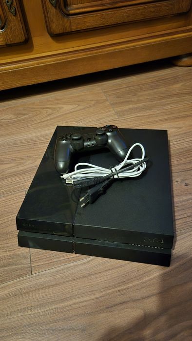 PS4 Playstation 4 1Tb + Controller si cabluri alimentare