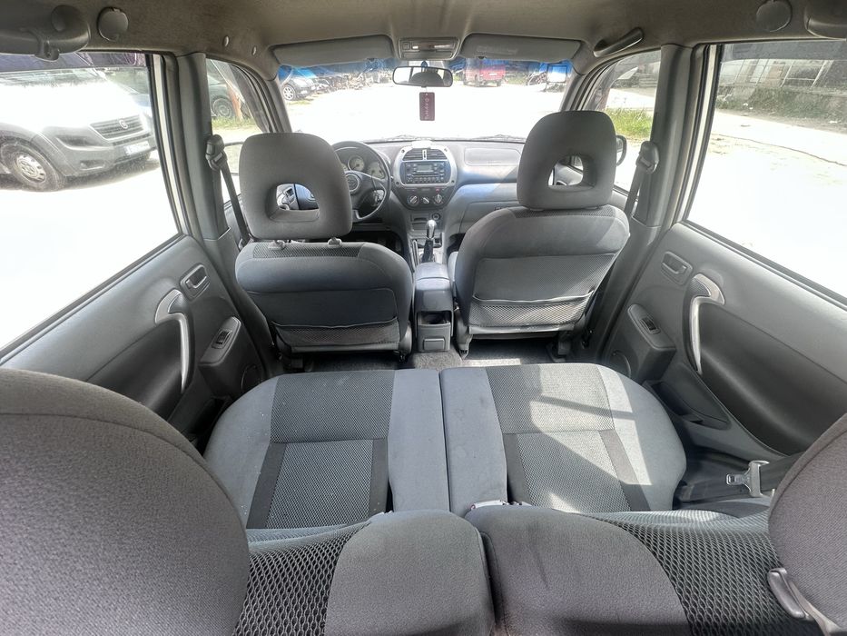 Тойота Рав4 2.0д 116к на части!