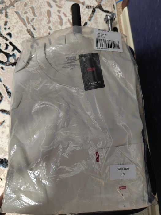 Футболка Levi's  с длинным рукавом.p-L.