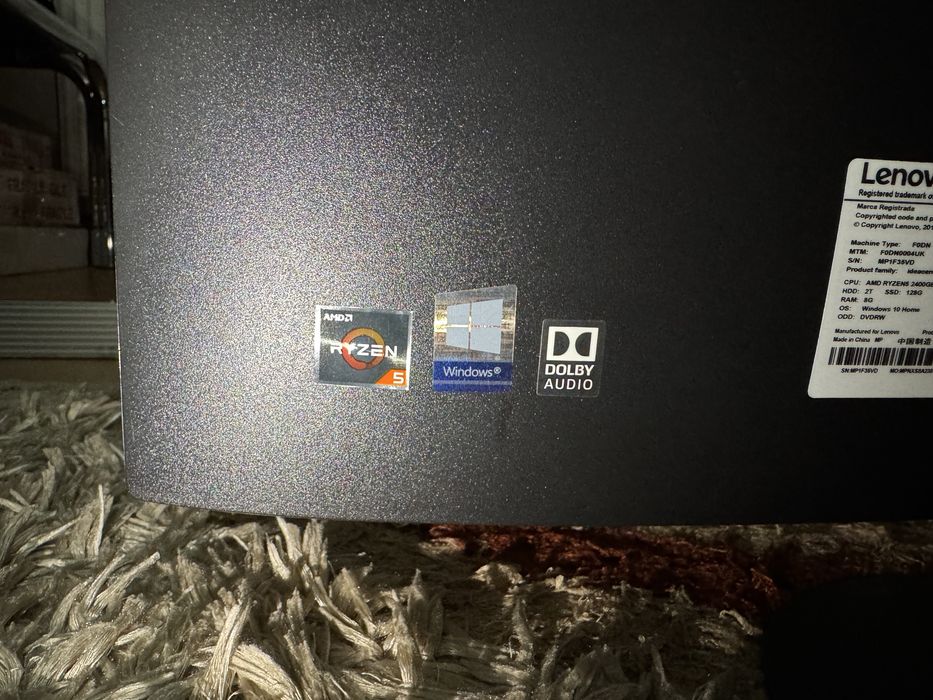 Calculator PC Desktop integrat Lenovo IdeaCentre AllInOne stare super