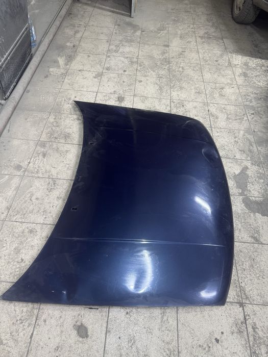 Продам капот Volkswagen Vento