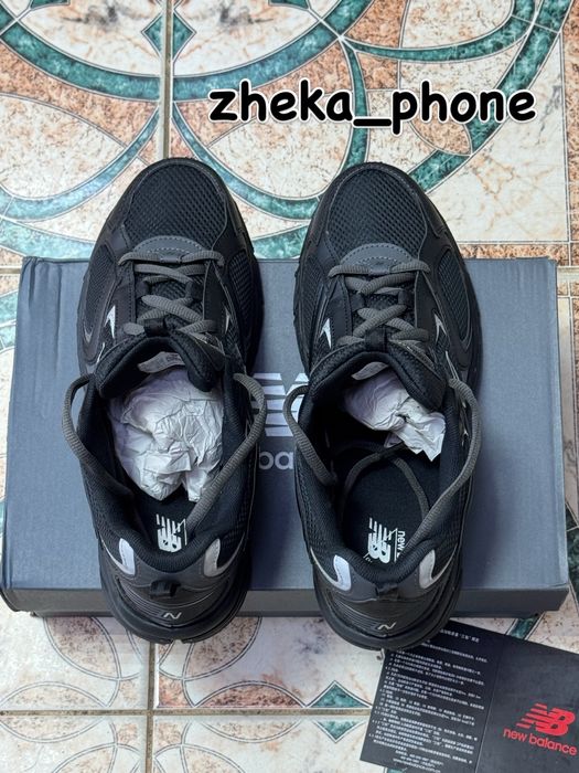 Продам New Balance 42.5 EU 27 см