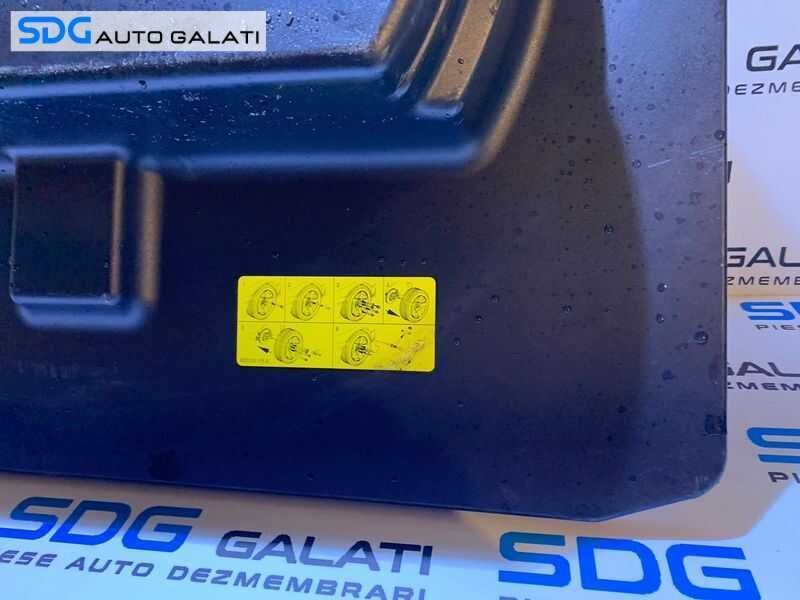 Capac Baterie Acumulator Roata Rezerva Portbagaj Audi A5 Coupe 2008 - 2011 Cod 8T0012116A