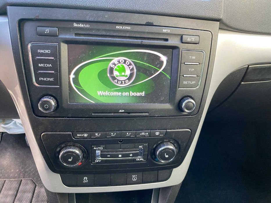 dezmembrez Skoda Yeti cod motor CFHA/usa fata yeti/hayon yeti/usa