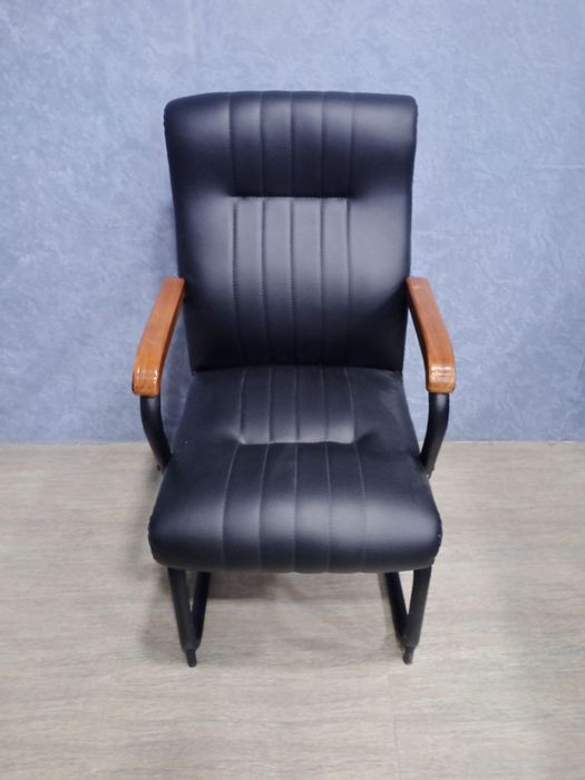 Офис ва компютер хоналар учун креслолар енг арзони бизда