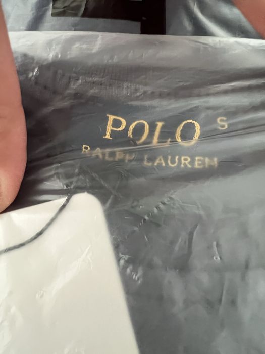 Tricouri Polo noi cu etichetǎ, calitate premium