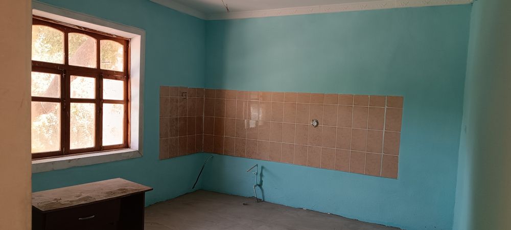 Uy joy sotiladi 15 sutux shaxarda Qumqoʻrgʻon shahar Surxon sohil maha