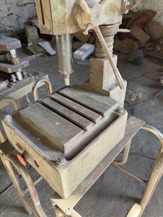 Сверлильный станок дрель