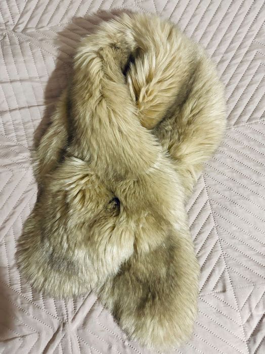 Пухкава яка от еко кожа с прехлупване