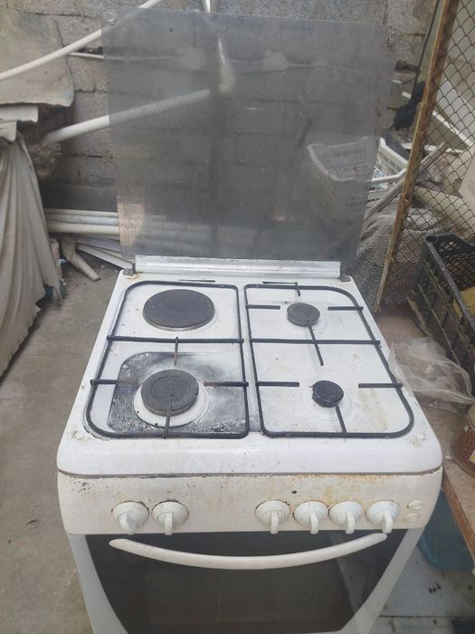 Gaz plita sotiladi