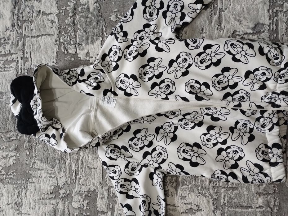 Lot fetita mar 140,trening H&M 2 bucati si hanorac Minnie c&a