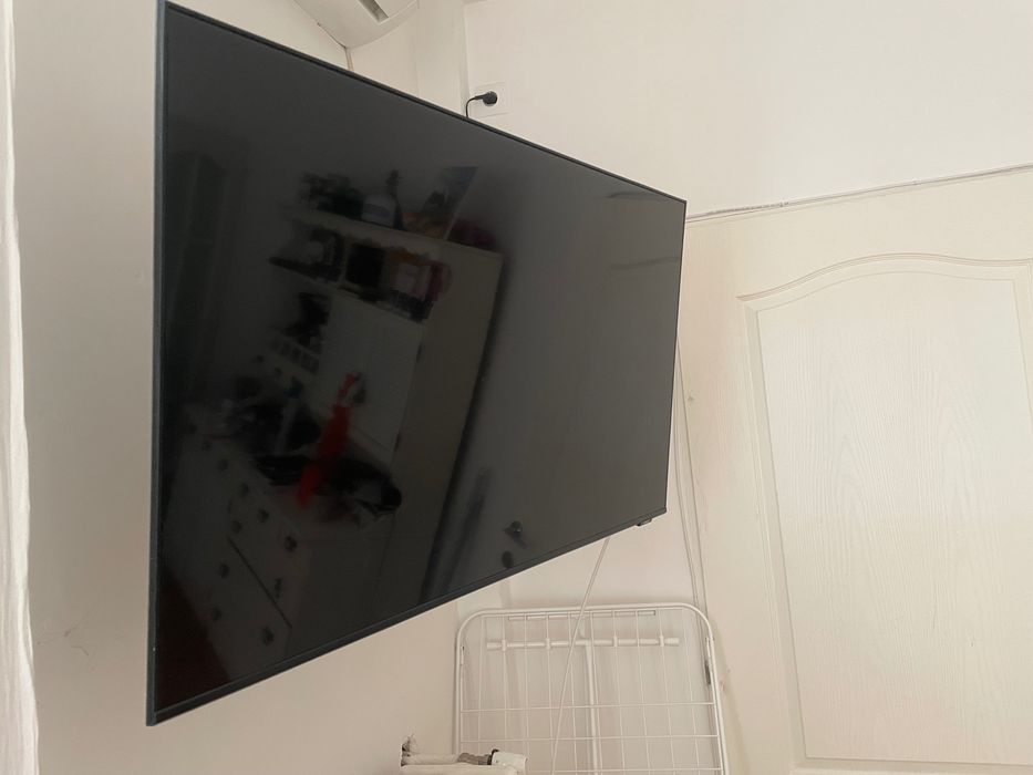 Televizor Samsung QLED 108 cm