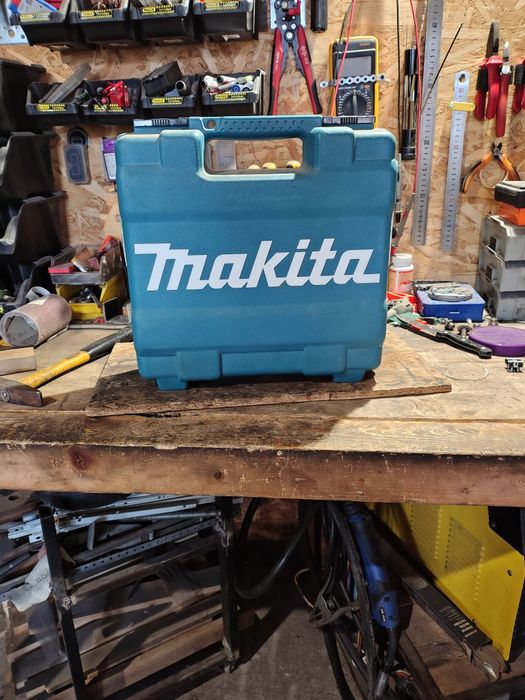 Vand Makita AF506
