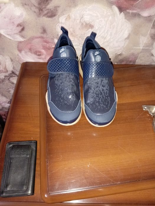 Кроссовки Nike 42