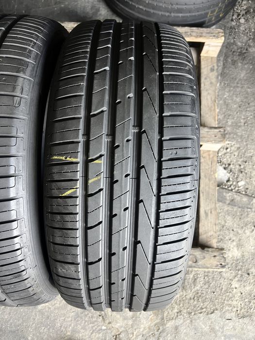 2 anvelope vara ca NOI 235/55/17 , Hankook , DOT 2021 , 6.8 mm