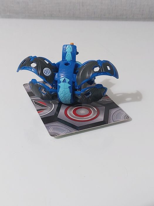 Продам оригинальный Bakugan