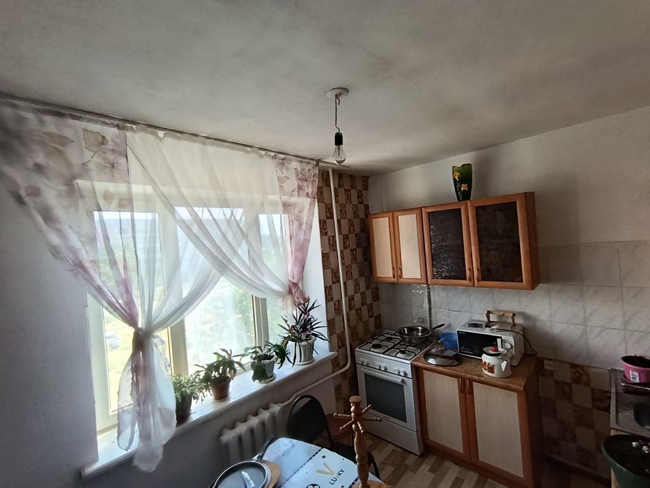 2хкомн кв в 12 мкр,7д, 3 эт