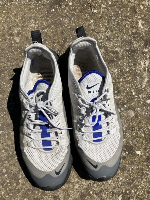 Adidasi Nike Air Max Axis